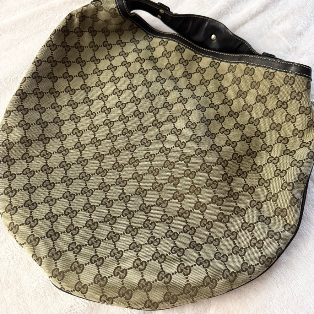 Gucci Tan and Black Hobo Bag